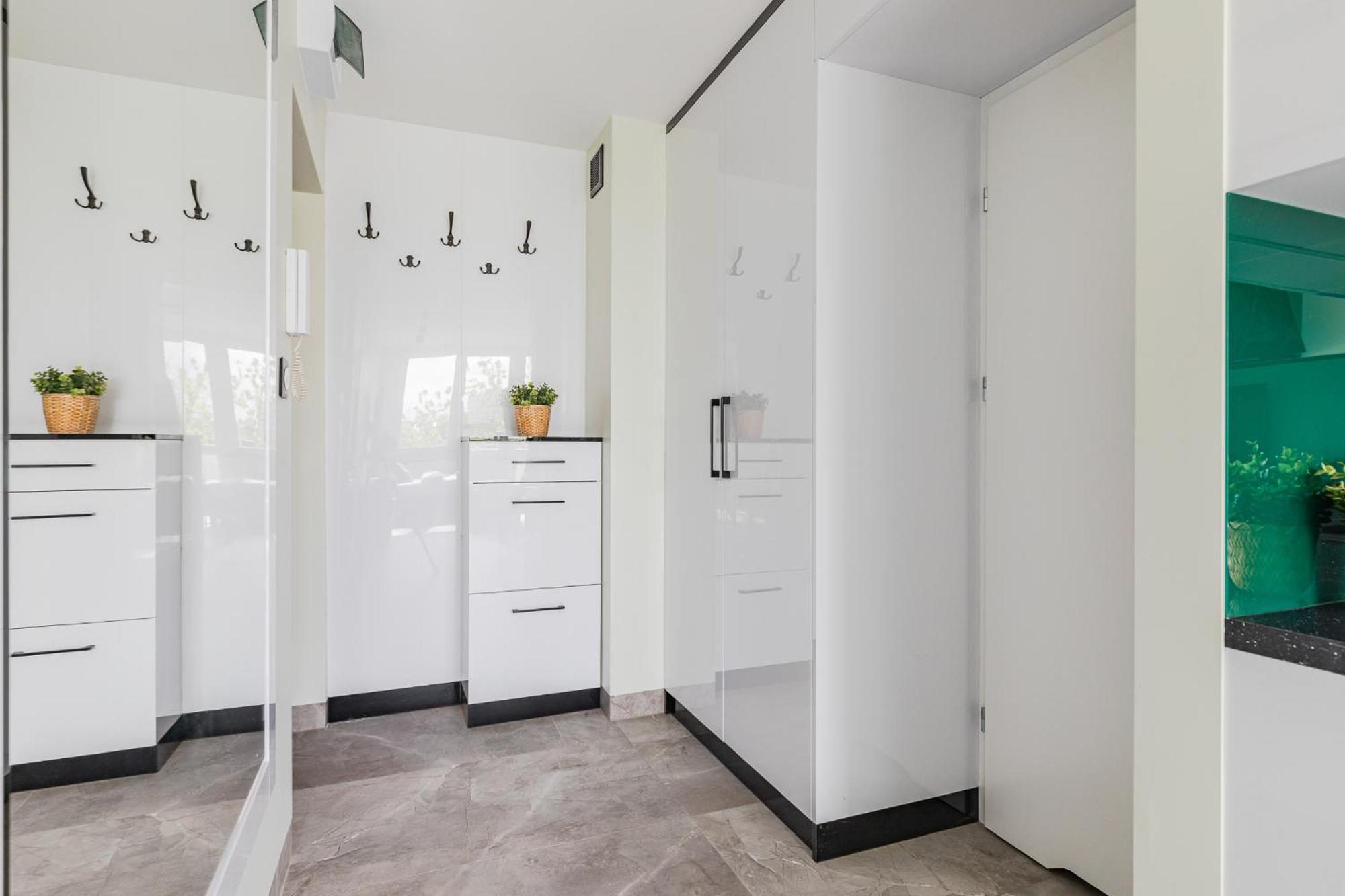 Superapart Saska 48A, Sleek 6Th-Floor Studio With Balcony & Elevator Access Varšava Exteriér fotografie